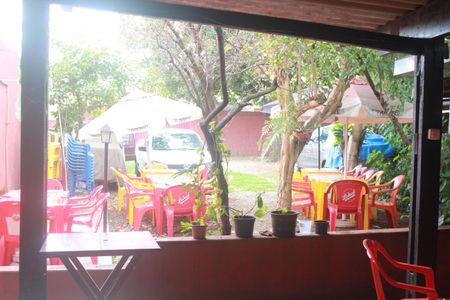 Casa à venda com 880m², 1 quarto e 10 vagasQuintal