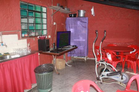 Casa à venda com 880m², 1 quarto e 10 vagasQuintal