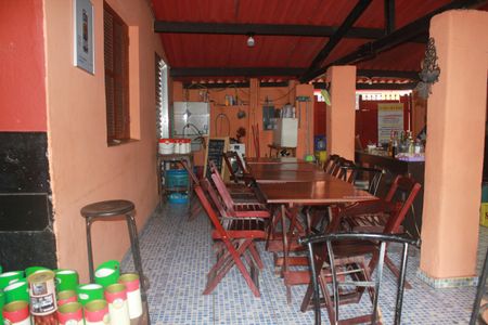 Casa à venda com 880m², 1 quarto e 10 vagasQuintal