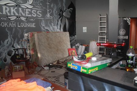 Casa à venda com 880m², 1 quarto e 10 vagasQuintal