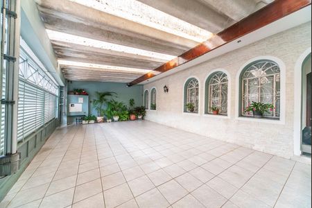 Casa à venda com 177m², 3 quartos e 3 vagas Casa à venda com 177m², 3 quartos e 3 vagasGaragem