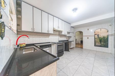 Casa à venda com 177m², 3 quartos e 3 vagas Casa à venda com 177m², 3 quartos e 3 vagasCozinha