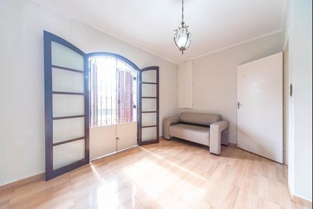 Casa à venda com 177m², 3 quartos e 3 vagas Casa à venda com 177m², 3 quartos e 3 vagasQuarto 1