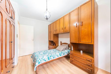 Casa à venda com 177m², 3 quartos e 3 vagas Casa à venda com 177m², 3 quartos e 3 vagasQuarto 2