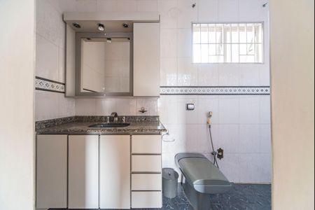 Casa à venda com 177m², 3 quartos e 3 vagas Casa à venda com 177m², 3 quartos e 3 vagasBanheiro da Suíte