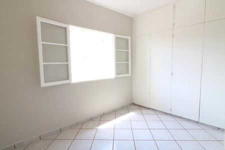 Casa à venda com 190m², 5 quartos e 3 vagas Casa à venda com 190m², 5 quartos e 3 vagasFoto 13