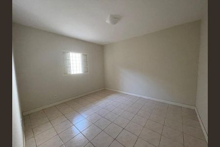 Casa à venda com 190m², 5 quartos e 3 vagas Casa à venda com 190m², 5 quartos e 3 vagasFoto 47