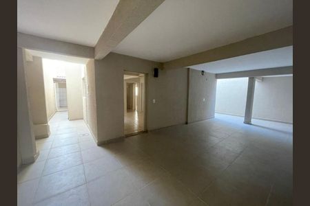 Casa à venda com 190m², 5 quartos e 3 vagas Casa à venda com 190m², 5 quartos e 3 vagasFoto 39
