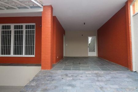 Casa à venda com 190m², 5 quartos e 3 vagas Casa à venda com 190m², 5 quartos e 3 vagasFoto 02