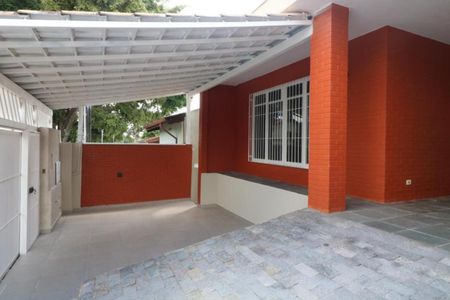 Casa à venda com 190m², 5 quartos e 3 vagas Casa à venda com 190m², 5 quartos e 3 vagasFoto 05