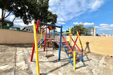 Apartamento à venda com 54m², 2 quartos e 1 vaga Apartamento à venda com 54m², 2 quartos e 1 vagaÁrea comum - Playground