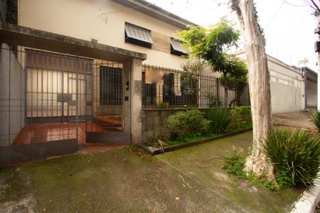 Casa à venda com 350m², 4 quartos e 5 vagasFachada