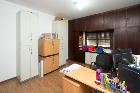 Casa à venda com 350m², 4 quartos e 5 vagasQuarto 1