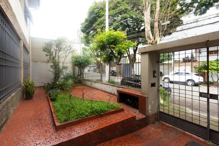 Casa à venda com 350m², 4 quartos e 5 vagasEntrada