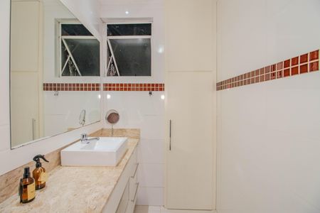 Apartamento à venda com 99m², 3 quartos e sem vaga Apartamento à venda com 99m², 3 quartos e sem vagaBanheiro