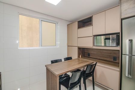 Apartamento à venda com 99m², 3 quartos e sem vaga Apartamento à venda com 99m², 3 quartos e sem vagaCozinha