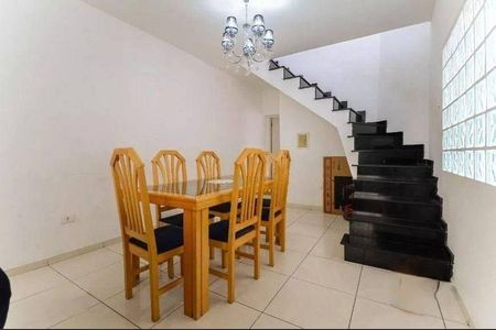 Casa à venda com 160m², 4 quartos e 5 vagas