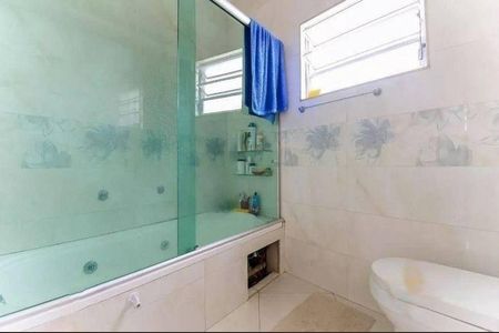 Casa à venda com 160m², 4 quartos e 5 vagas