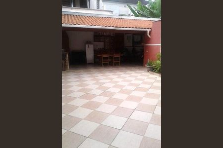 Casa à venda com 126m², 3 quartos e 2 vagas