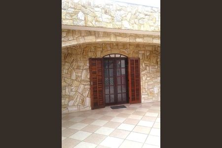 Casa à venda com 126m², 3 quartos e 2 vagas