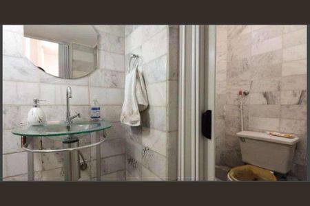 Casa à venda com 266m², 5 quartos e 1 vaga