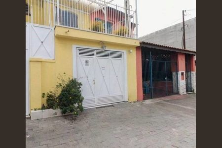 Casa à venda com 266m², 5 quartos e 1 vaga