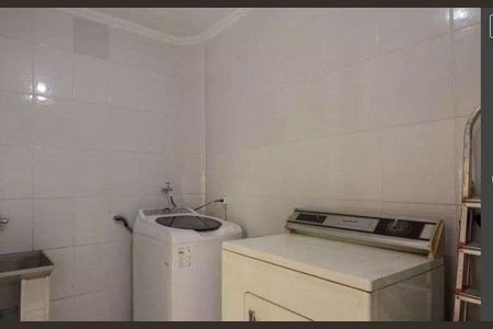 Casa à venda com 266m², 5 quartos e 1 vaga