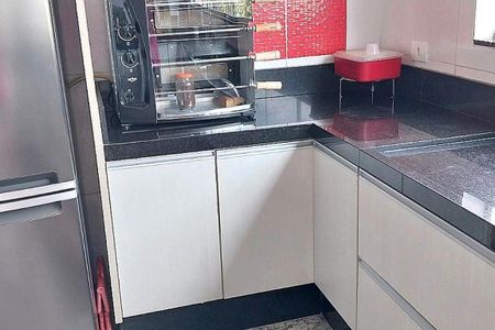 Casa à venda com 118m², 3 quartos e 2 vagas