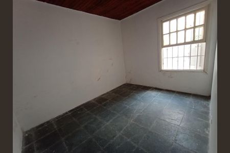 Casa à venda com 200m², 3 quartos e sem vaga