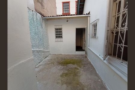 Casa à venda com 200m², 3 quartos e sem vaga