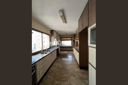 Apartamento à venda com 240m², 4 quartos e 3 vagas