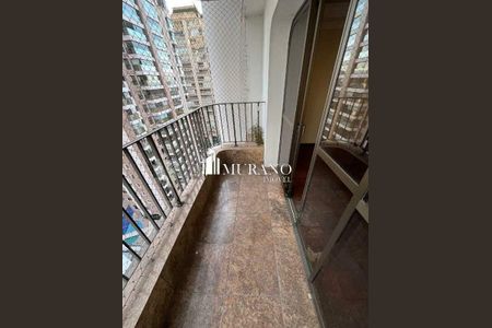 Apartamento à venda com 240m², 4 quartos e 3 vagas