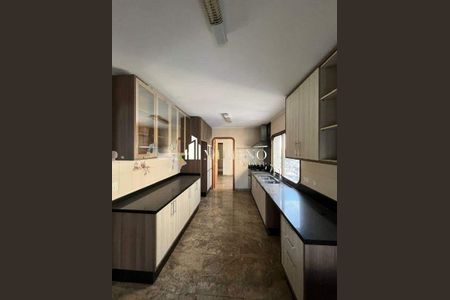 Apartamento à venda com 240m², 4 quartos e 3 vagas