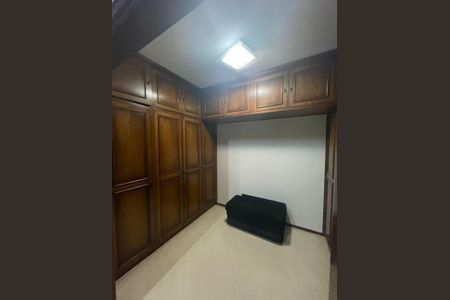 Casa à venda com 250m², 3 quartos e 5 vagas