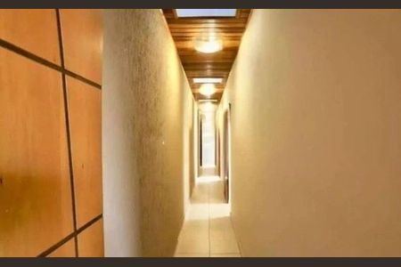 Casa à venda com 420m², 3 quartos e 4 vagas