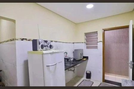Casa à venda com 420m², 3 quartos e 4 vagas