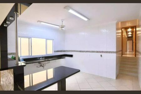 Casa à venda com 420m², 3 quartos e 4 vagas