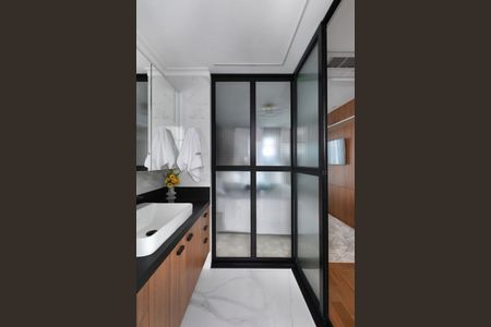 Apartamento à venda com 236m², 4 quartos e 4 vagas