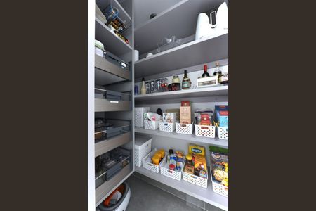 Apartamento à venda com 236m², 4 quartos e 4 vagas