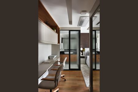Apartamento à venda com 236m², 4 quartos e 4 vagas