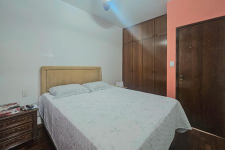 Apartamento à venda com 110m², 3 quartos e 2 vagas Apartamento à venda com 110m², 3 quartos e 2 vagasSuíte