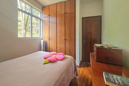 Apartamento à venda com 110m², 3 quartos e 2 vagas Apartamento à venda com 110m², 3 quartos e 2 vagasQuarto 1