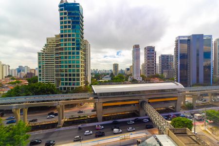 Varanda de kitnet/studio para alugar com 1 quarto, 24m² em Vila Cordeiro, São Paulo