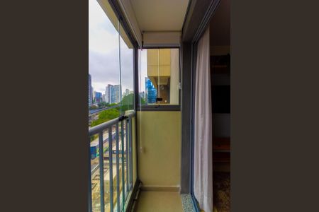 Varanda de kitnet/studio para alugar com 1 quarto, 24m² em Vila Cordeiro, São Paulo