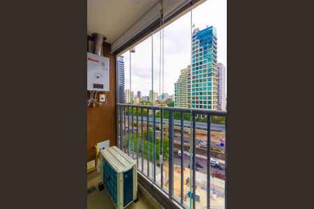 Varanda de kitnet/studio para alugar com 1 quarto, 24m² em Vila Cordeiro, São Paulo