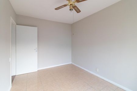 Apartamento à venda com 75m², 2 quartos e 1 vagaQuarto 2