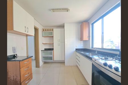 Apartamento à venda com 204m², 3 quartos e 4 vagas Apartamento à venda com 204m², 3 quartos e 4 vagasCozinha