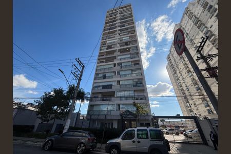 Apartamento para alugar com 46m², 2 quartos e 1 vaga Apartamento para alugar com 46m², 2 quartos e 1 vagaFachada