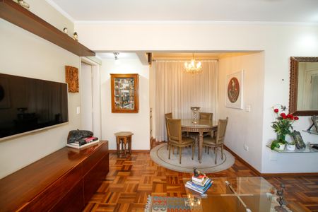 Apartamento à venda com 71m², 2 quartos e 1 vaga Apartamento à venda com 71m², 2 quartos e 1 vagaSala
