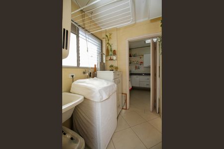 Apartamento à venda com 71m², 2 quartos e 1 vaga Apartamento à venda com 71m², 2 quartos e 1 vagaÁrea de Serviço